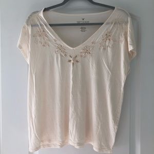 American Eagle cream embroidered top